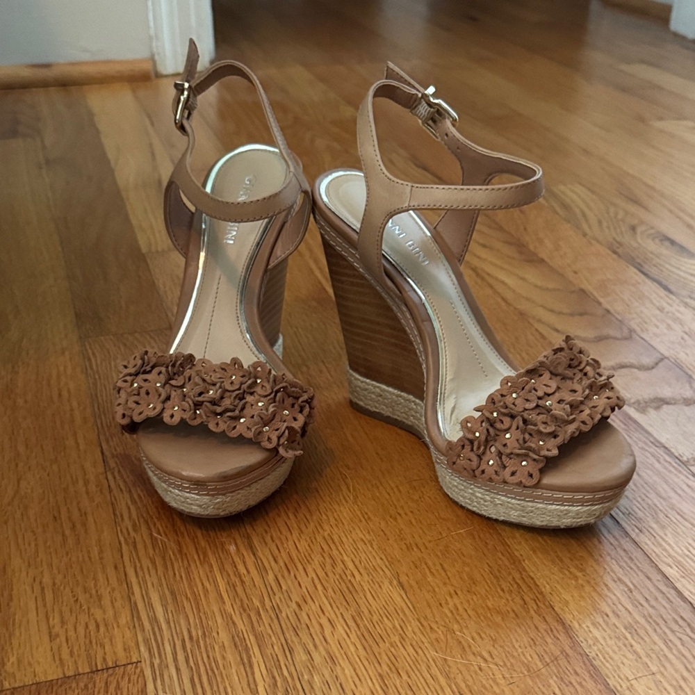 Gianni Bini Brown Wedge Sandals with Floral Accents
